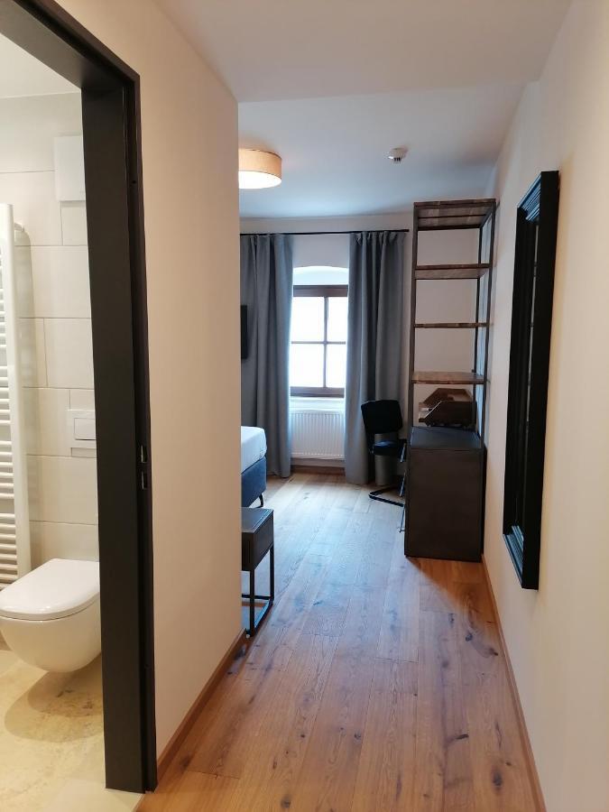 Hotelgasthof Kirchenwirt Schierling Extérieur photo